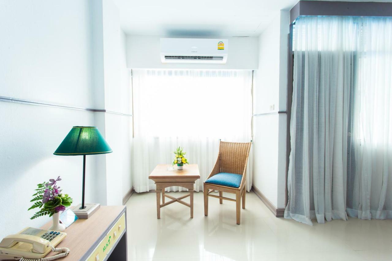 Ruensuk Place Bang Lamung Buitenkant foto